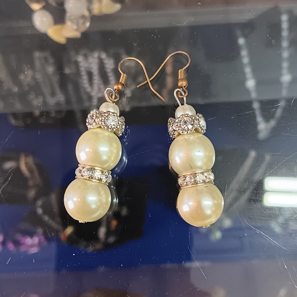 Elegant Pearl Drop Earrings